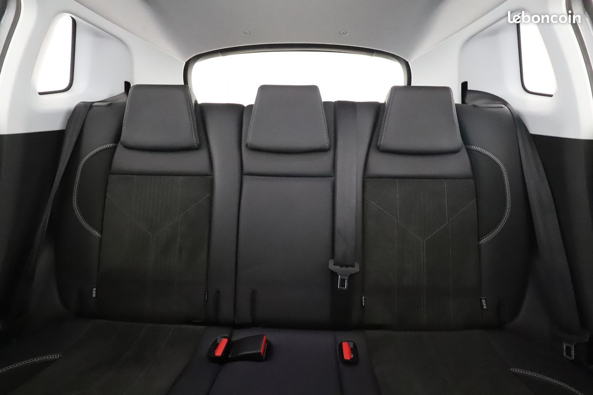 Peugeot 2008 1.2 PureTech Crossway 110 ch (image 9)