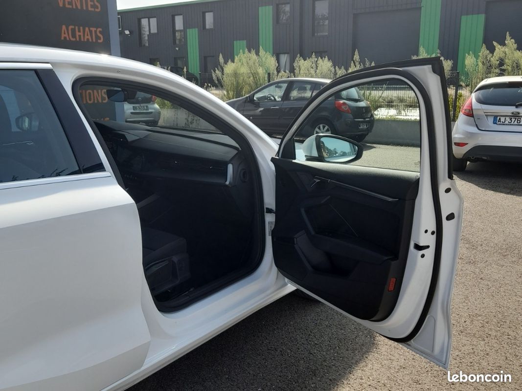 AUDI A3 SPORTBACK 40 TFSIe 204 S tronic 6 Design 1ER MAIN (image 10)