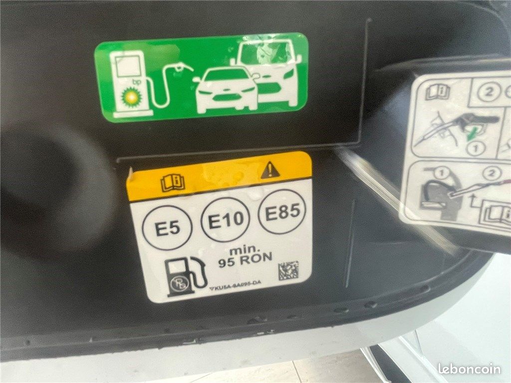 Ford Kuga III 2.5 DURATEC 190 CH FLEXIFUEL FHEV E85 POWERSHIFT ST-Line X (image 32)