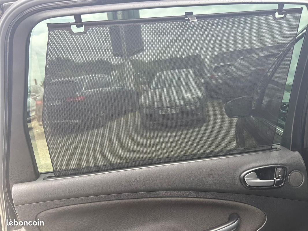 FORD S-MAX Titanium (03.2010->) (image 26)