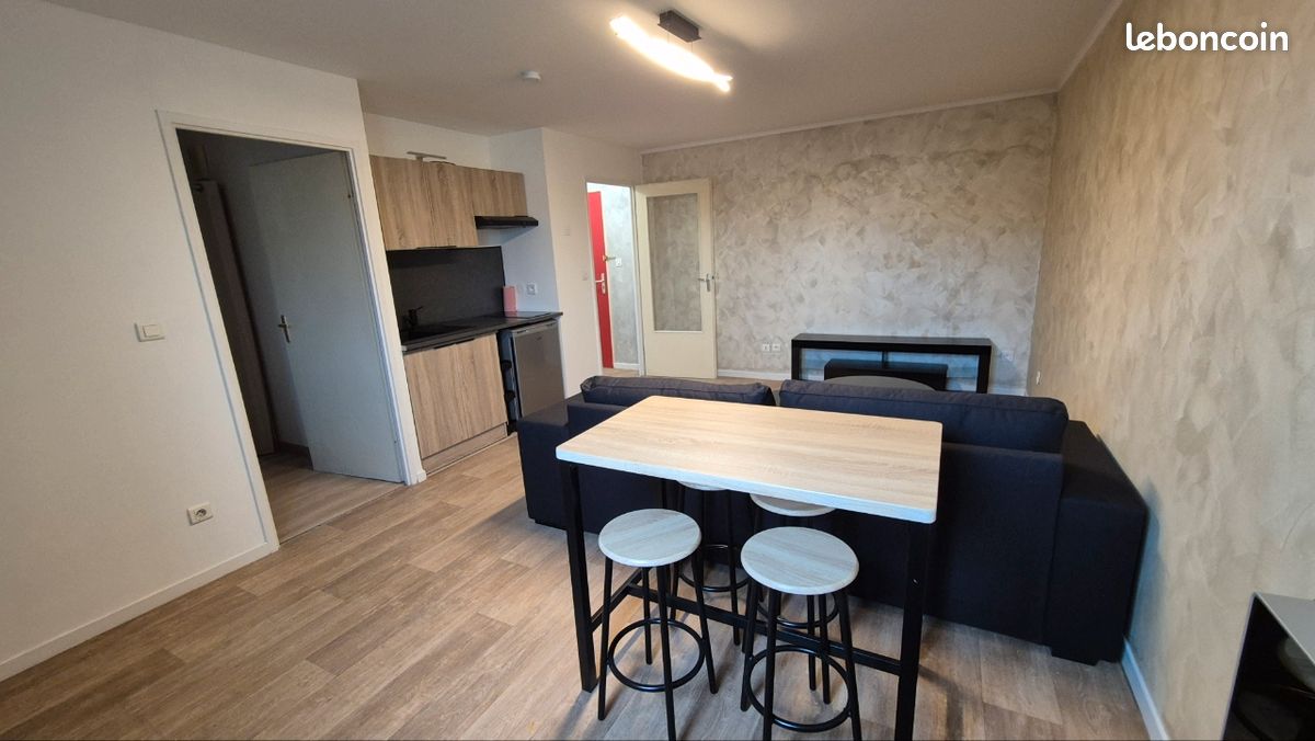 Appartement 1 pièce 31 m² · à Meyzieu · 31 m² · 750 €