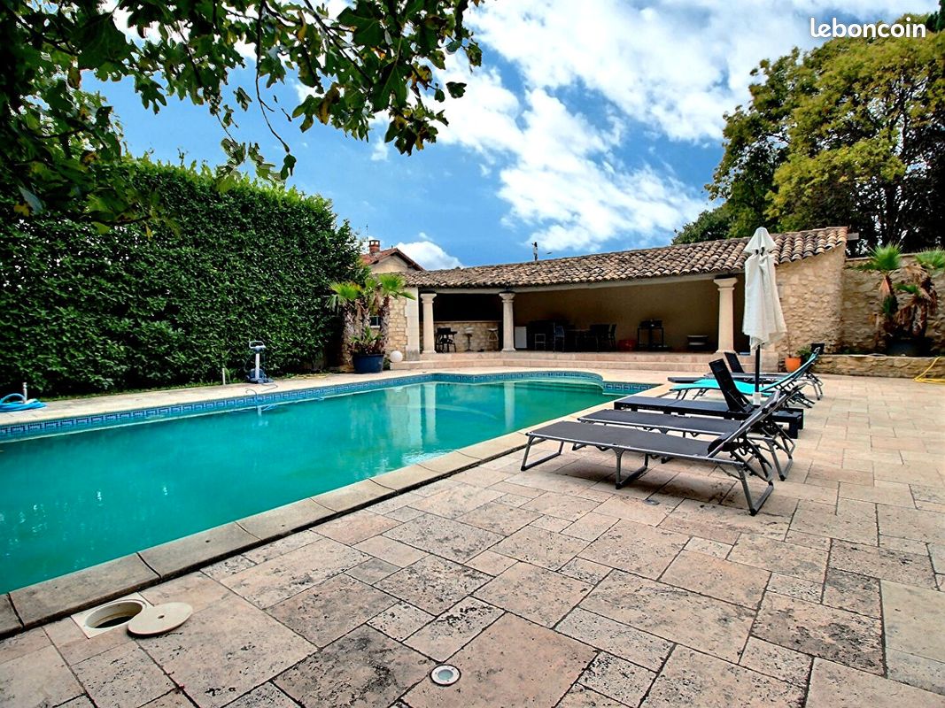Appartement 4 pièces 154 m² · à Avignon · 154 m² · 1 600 €
