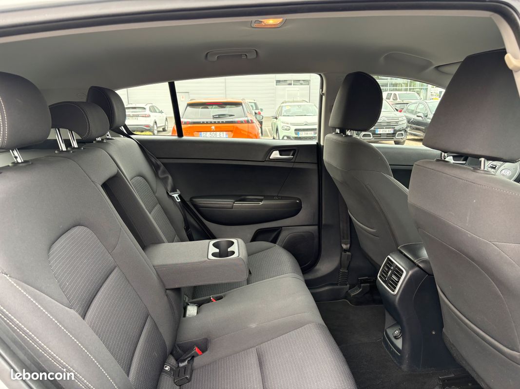 Kia Sportage 1.7 CRDi 115 CH ISG 4x2 Active GARANTIE 6 MOIS (image 3)