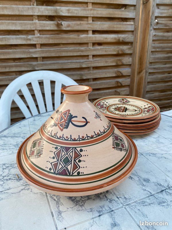 Plat tagine et assiettes assorties (image 4)