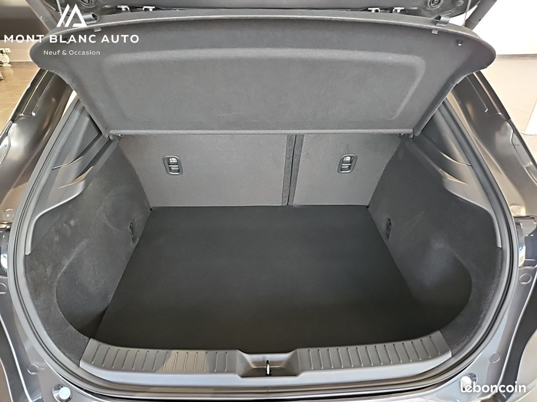 MAZDA CX-30 2.0L e-SKYACTIV X M Hybrid 186 ch 4x2 BVA6 Takumi (image 19)