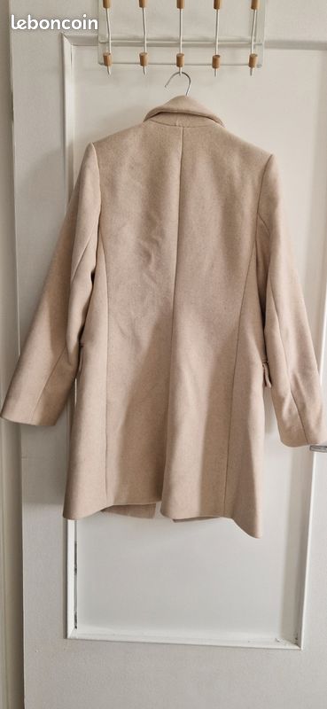 Manteau neuf, Stradivarius Vêtements