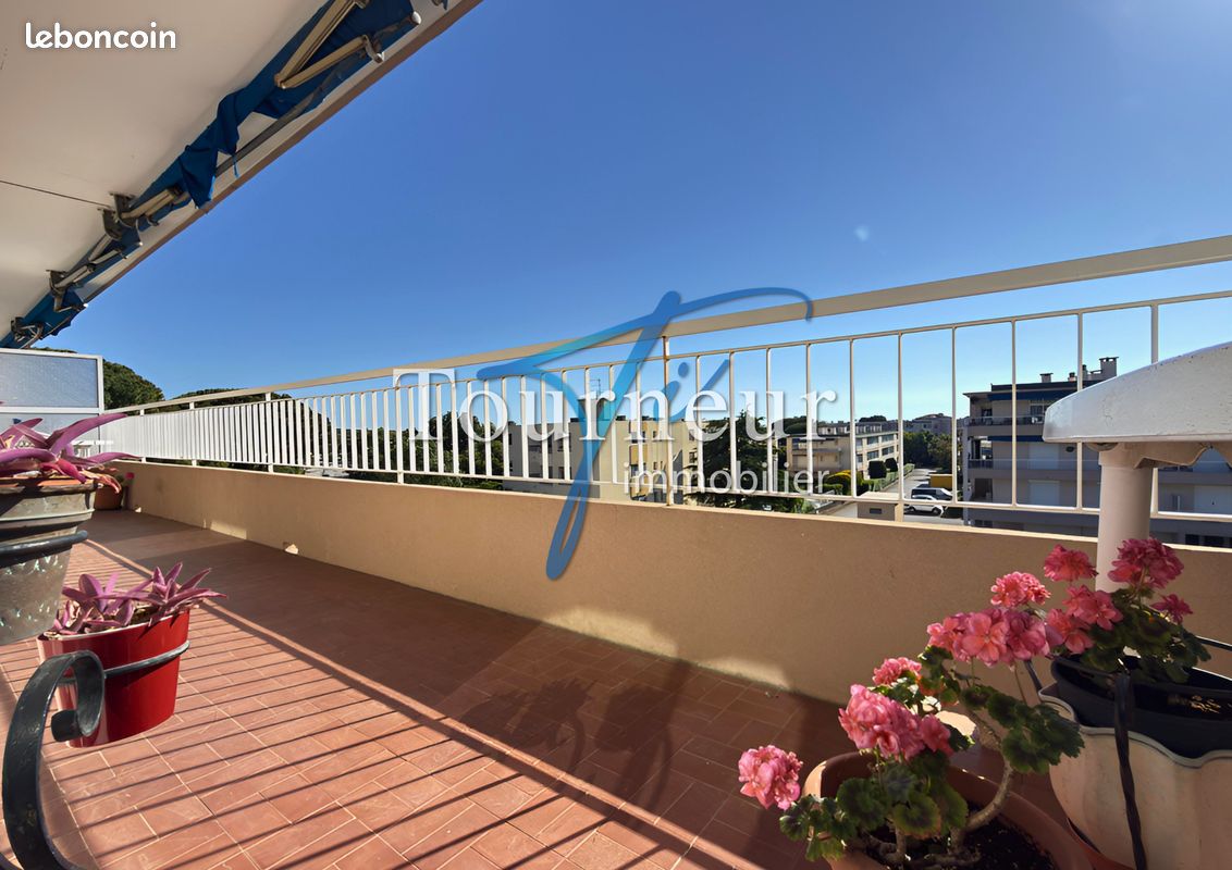 Appartement 4 pièces 75 m² · à Six-Fours-les-Plages · 75 m² · 327 000 €