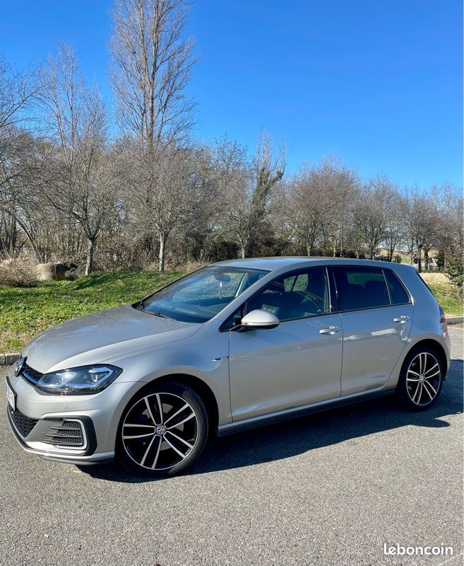 Volkswagen Golf GTE 1.4 HYBRID [Phase 2] Facelift 204Cv DSG6 (image 2)