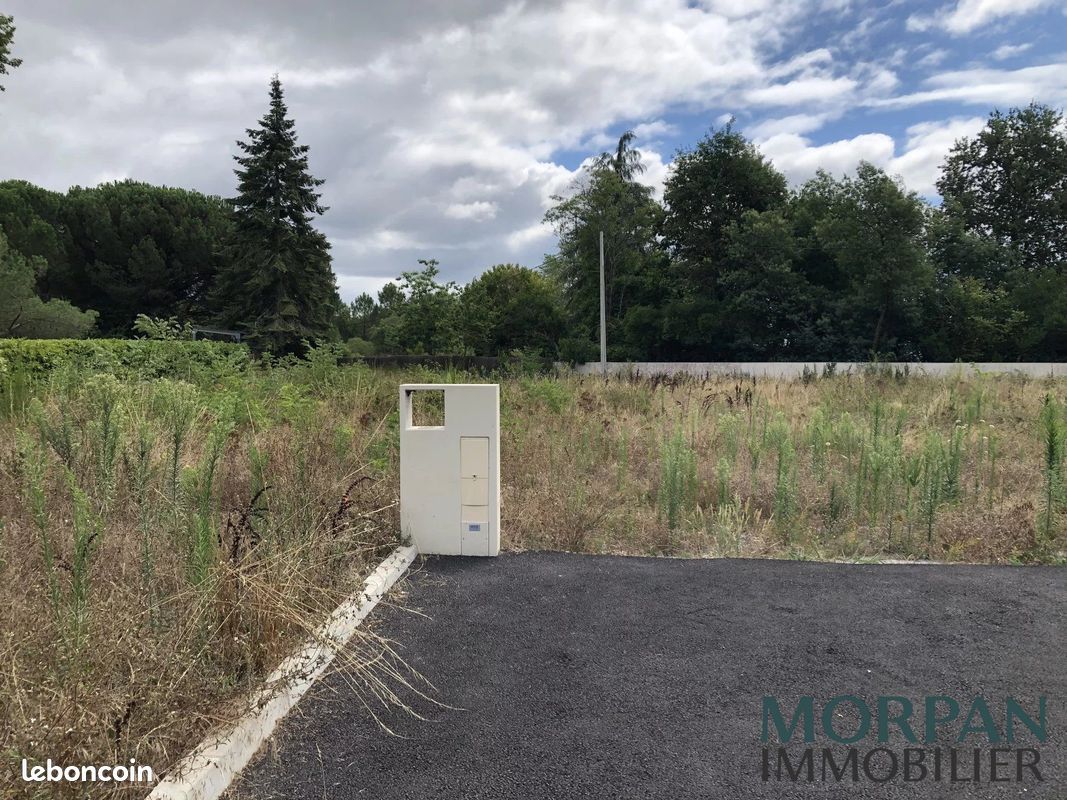 Terrain 1200 m² · à La Brède · 1 200 m² · 240 000 €