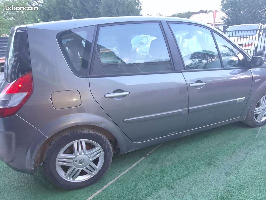 RENAULT SCENIC II 1.6 16V Confort Expression A (image 3)