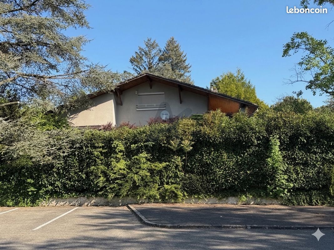 Maison 8 pièces 229 m² · à Saint-Cyr-au-Mont-d'Or · 229 m² · 660 000 €
