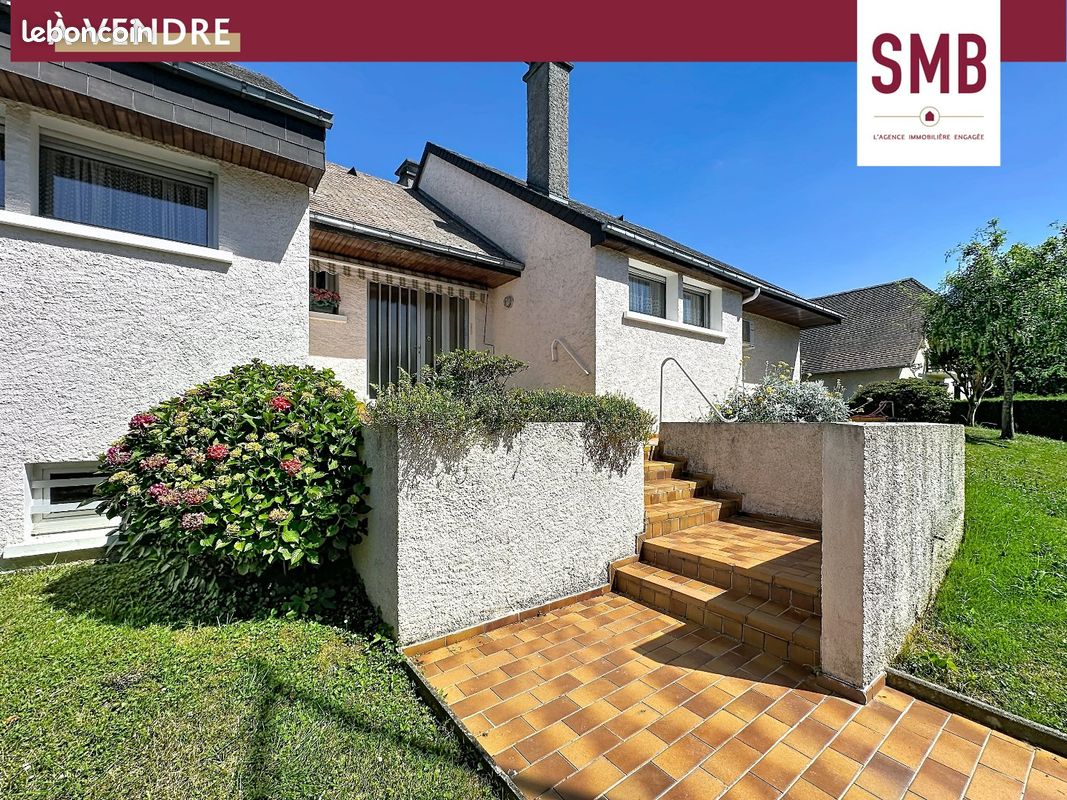 Maison 5 pièces 141 m² · à Bizanos · 141 m² · 296 000 €