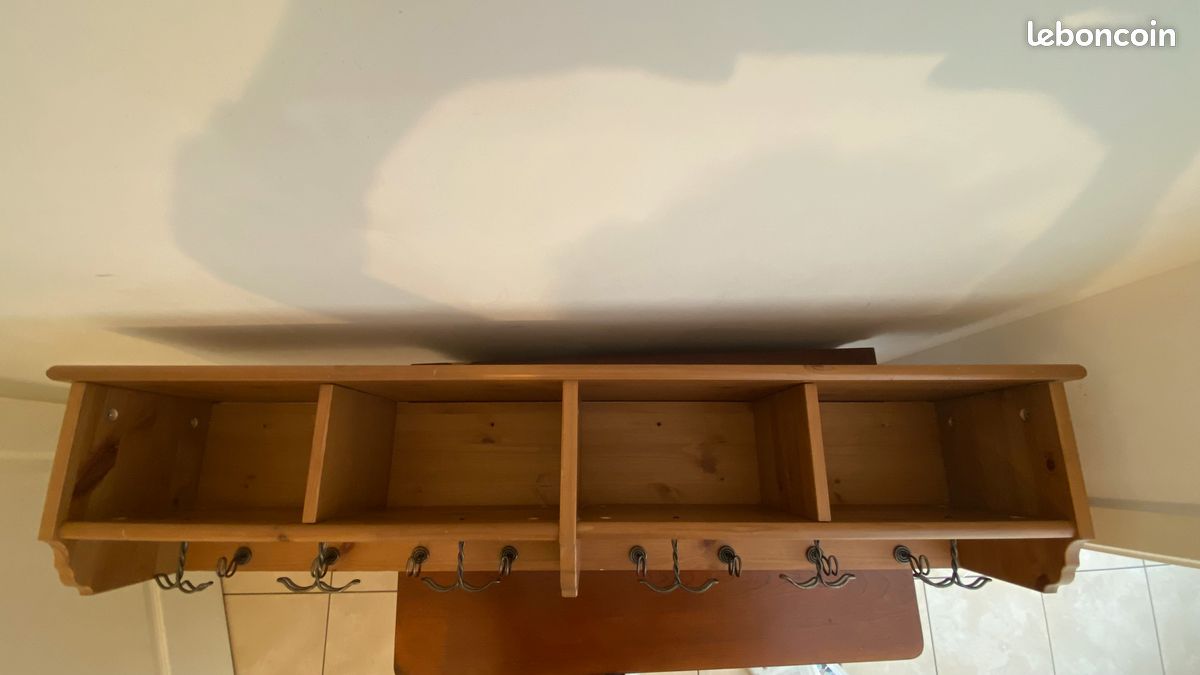 Portemanteau (image 1)