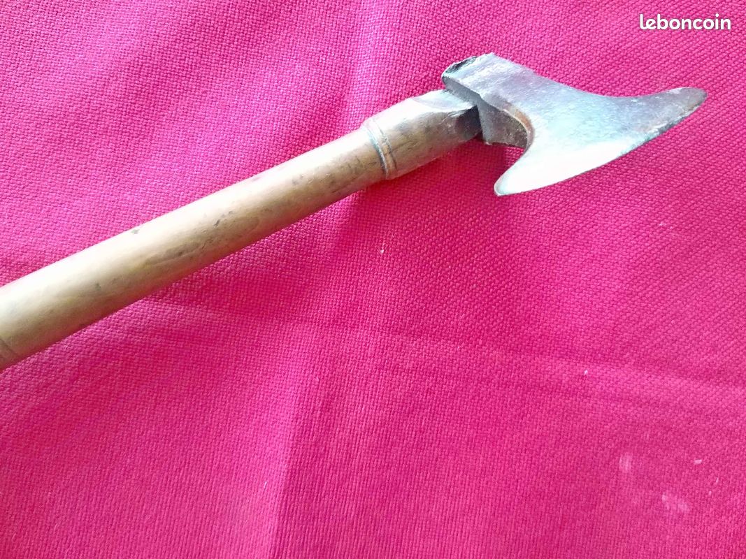 Outil ancien marteau à tailler les meules - Bricolage