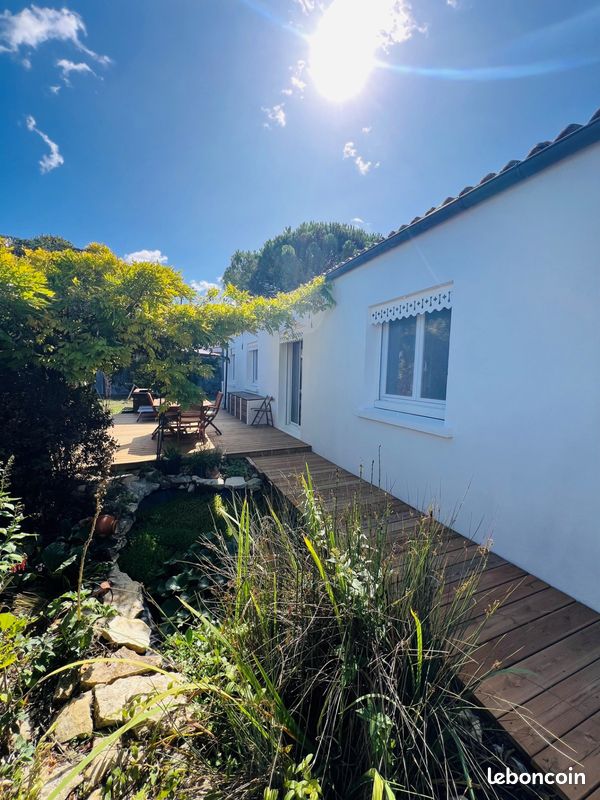 Maison 5 pièces 110 m² · à Sainte-Soulle · 110 m² · 330 000 €