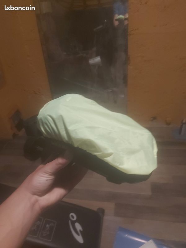 Pochette vtt (image 1)