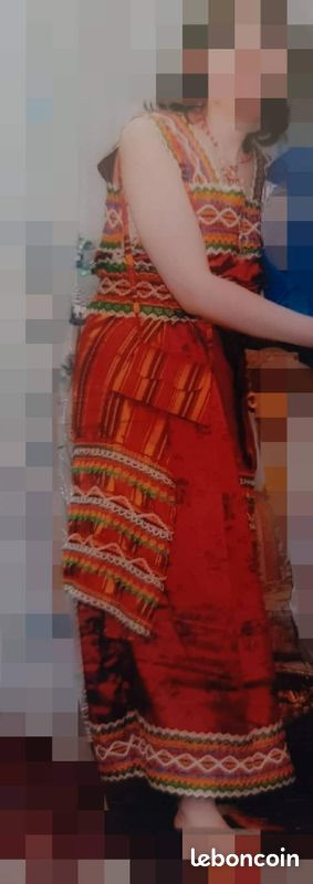 Robe kabyle femme traditionnelle Algérienne rouge (image 10)