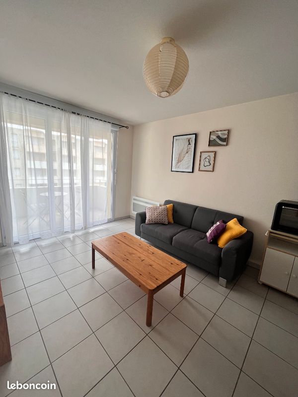 Appartement 2 pièces 35 m² · à Poitiers · 35 m² · 525 €