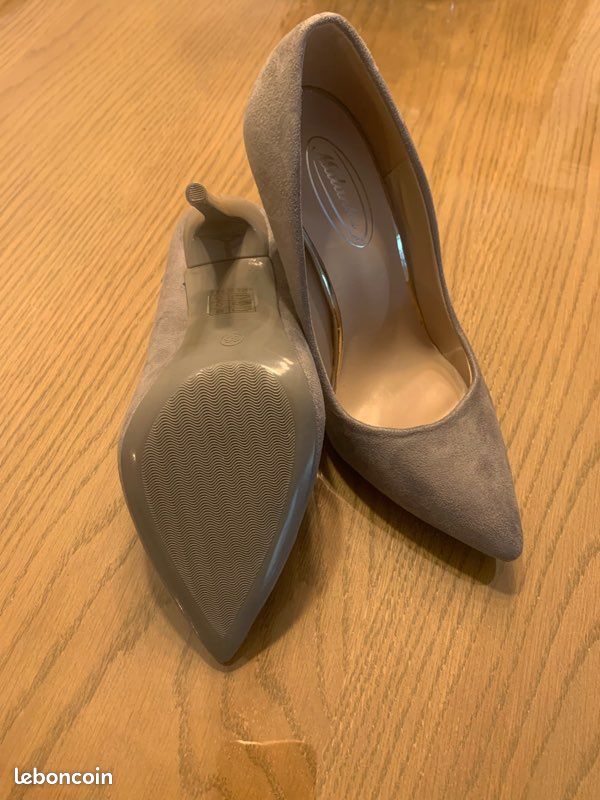 Escarpin gris (image 2)