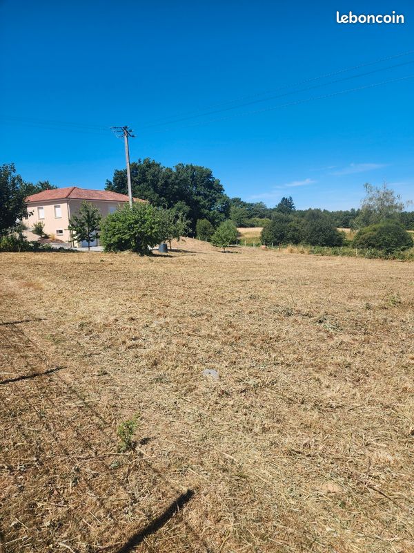 Terrain à bâtir · à Panazol · 65 000 €