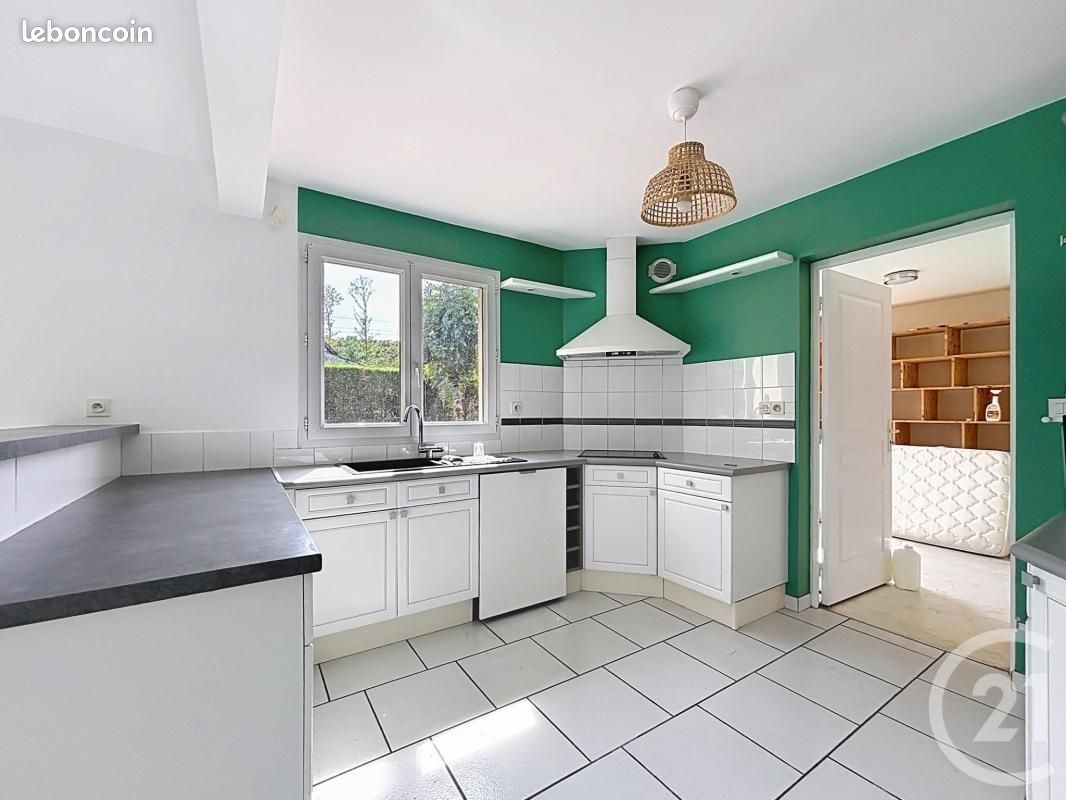 Maison 6 pièces 145 m² · à Olivet · 145 m² · 1 550 €/mois