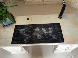 Bureau (image 2)