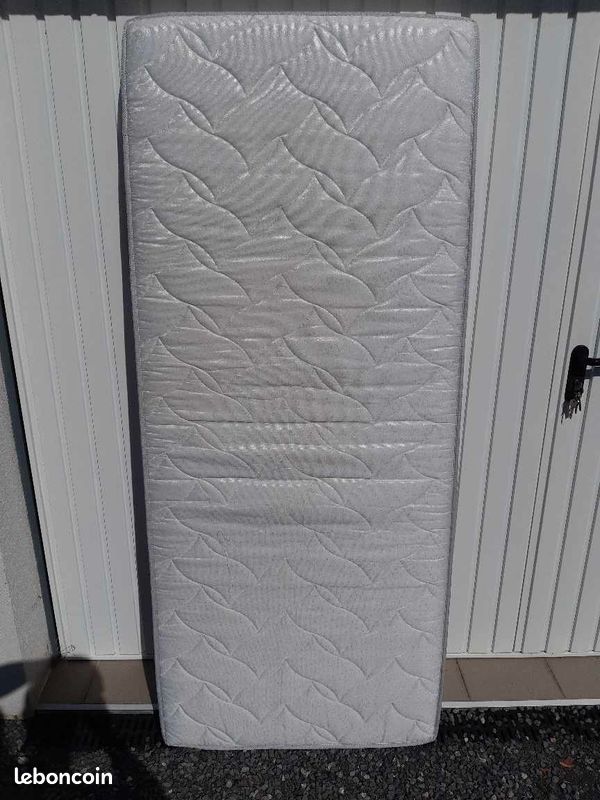 Matelas 80x190
Déhoussable
20 (image 2)