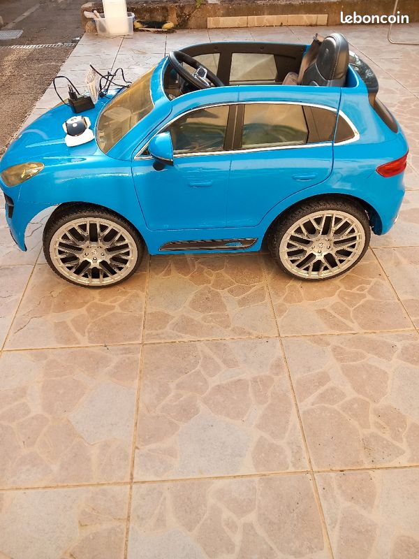 Voiture électrique pour enfant (image 2)