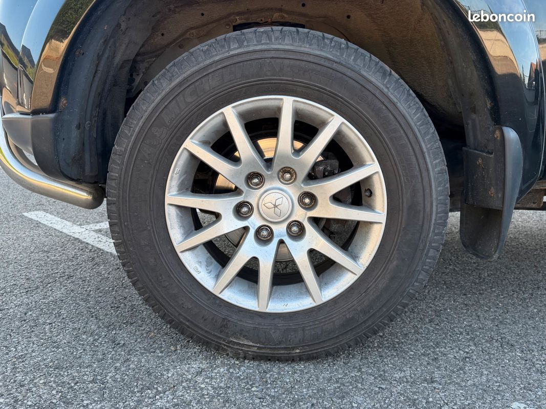 MITSUBISHI L200 2.5d 174 DOUBLE CABINE (image 9)