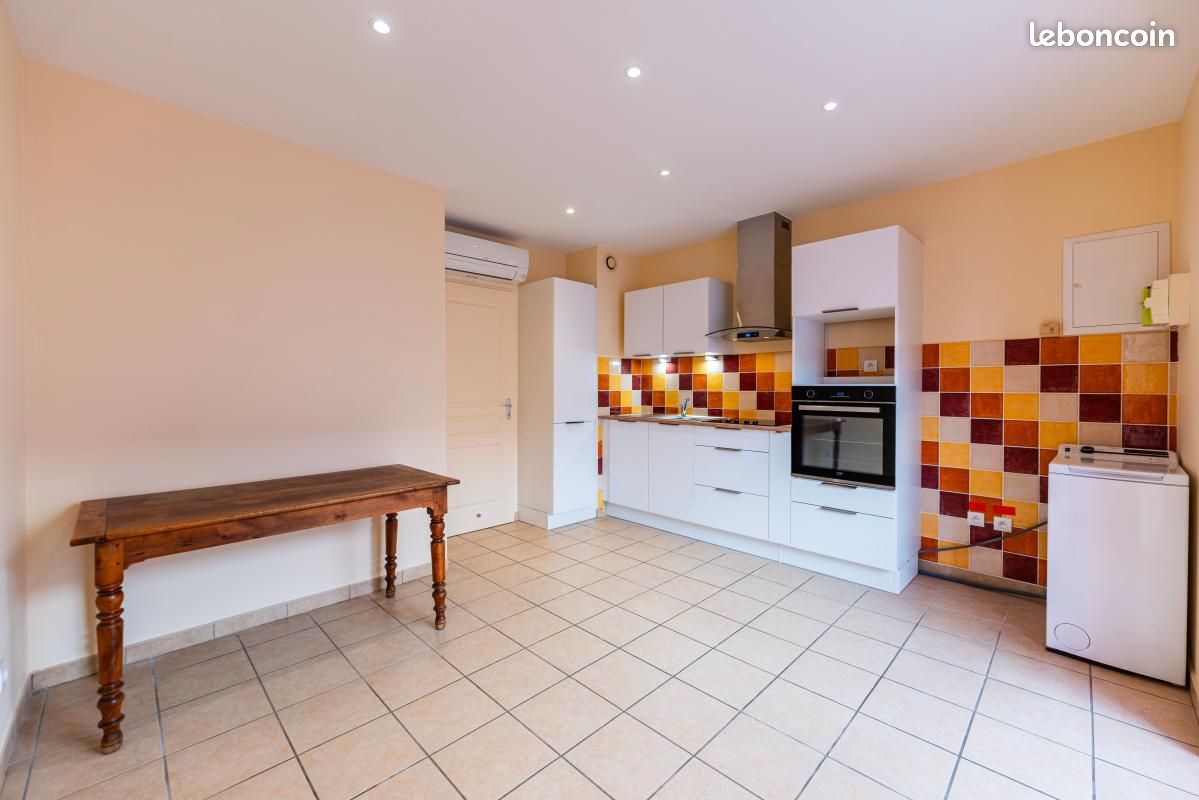 Appartement 2 pièces 25 m² · à Lussas · 25 m² · 375 €/mois
