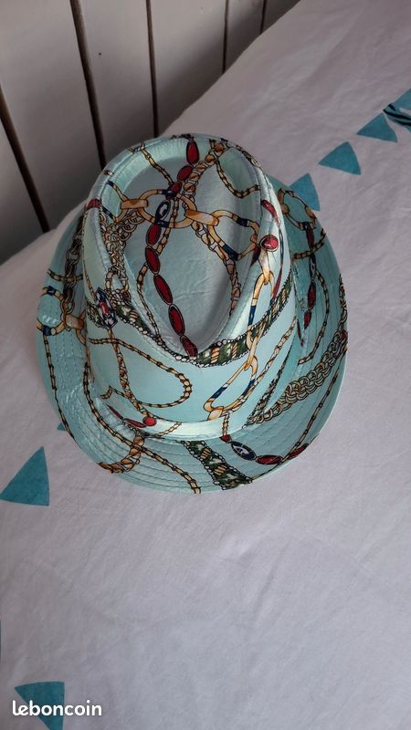 Chapeaux de carnaval (image 3)