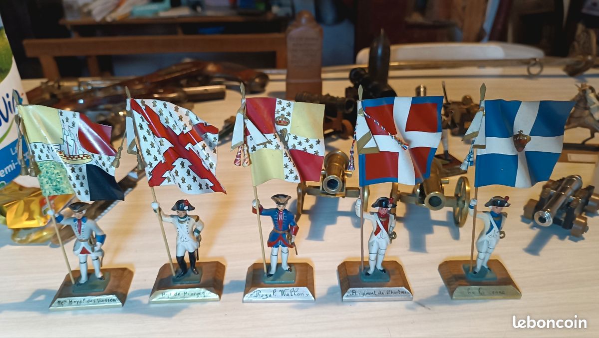 Figurine Soldat De Plomb - Mousquetaire Porte-drapeau - Échelle 1:32 (60mm) - Occasion