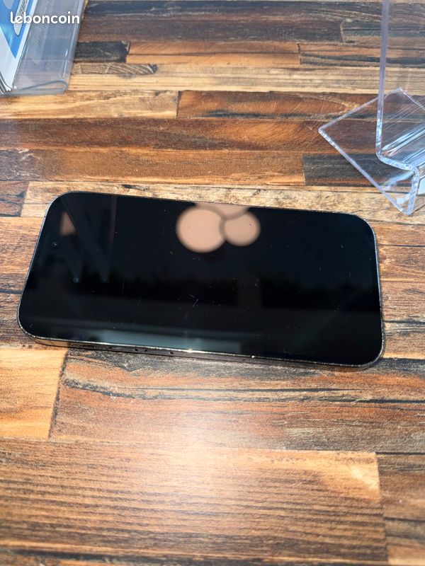 iPhone 16 pro 128Go (D'occasion) à Genève pour CHF 800 - retrait