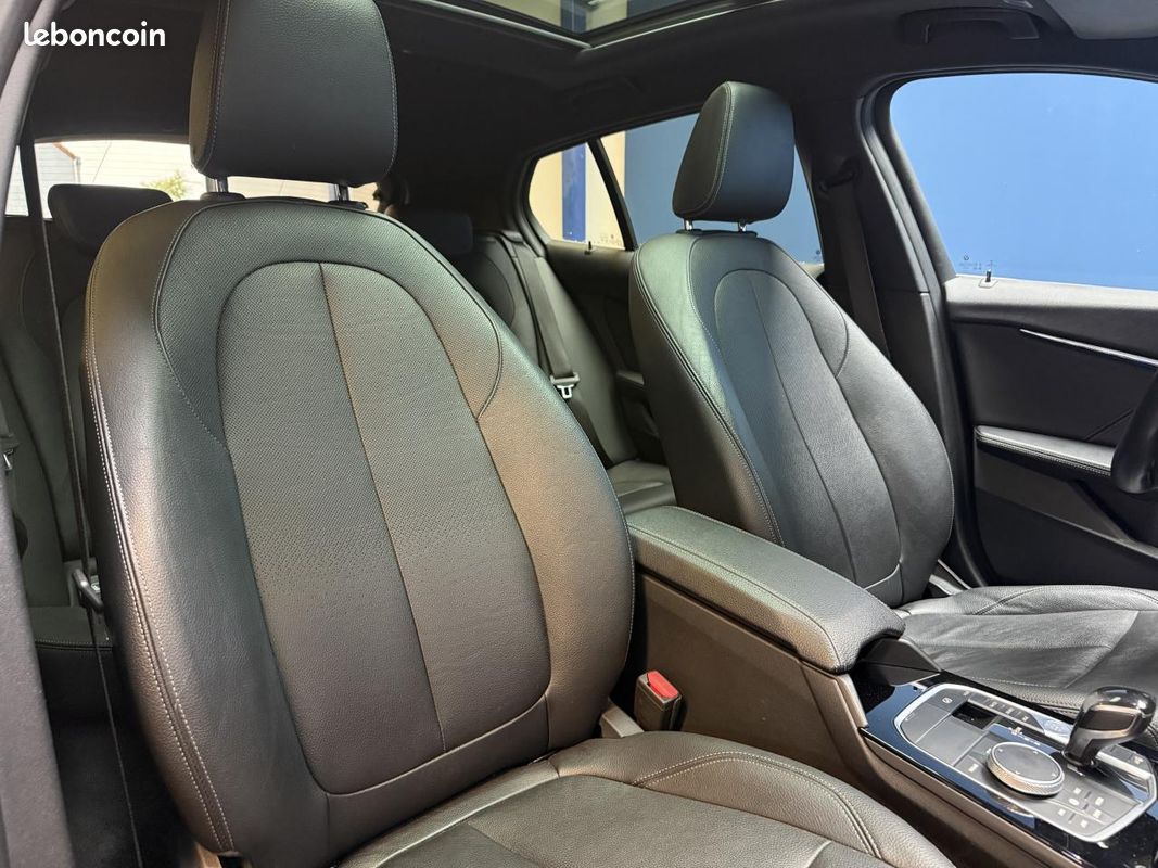 BMW SERIE 1 120d xDrive - F40 Luxury / T.O / ATH / Harman Kardon / CarPlay / Caméra (image 11)