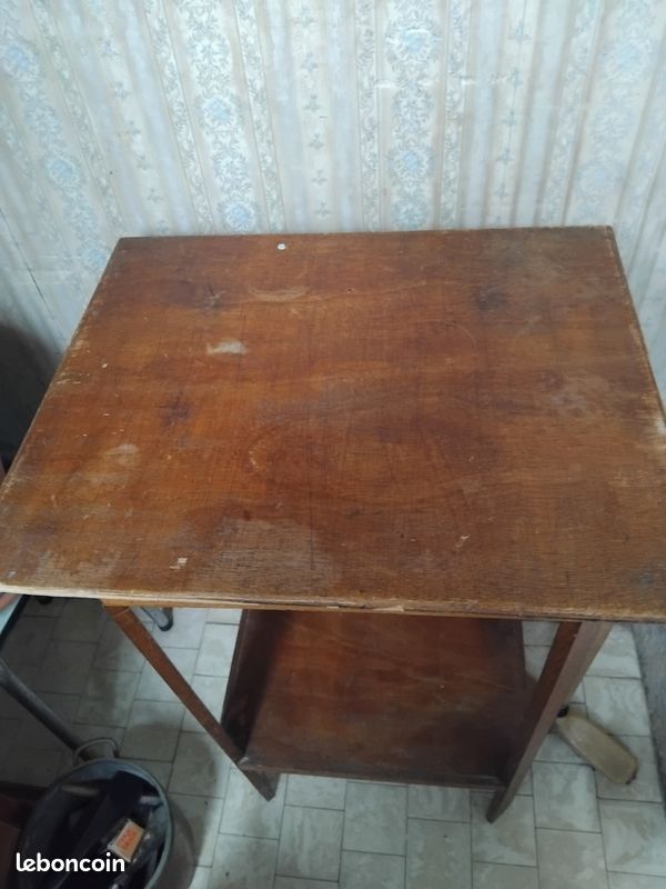 Table ou guéridon (image 1)