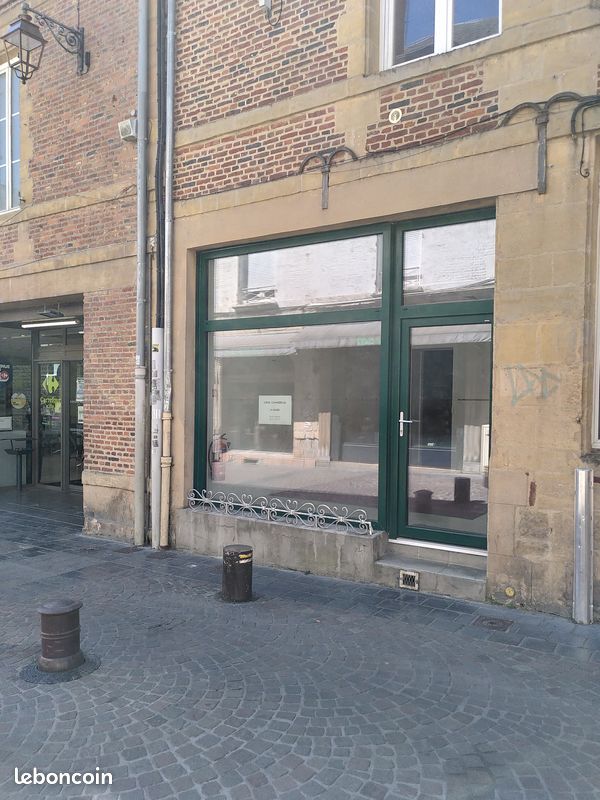 Local commercial 3 pièces 53 m² · à Charleville-Mézières · 53,4 m² · 680 €
