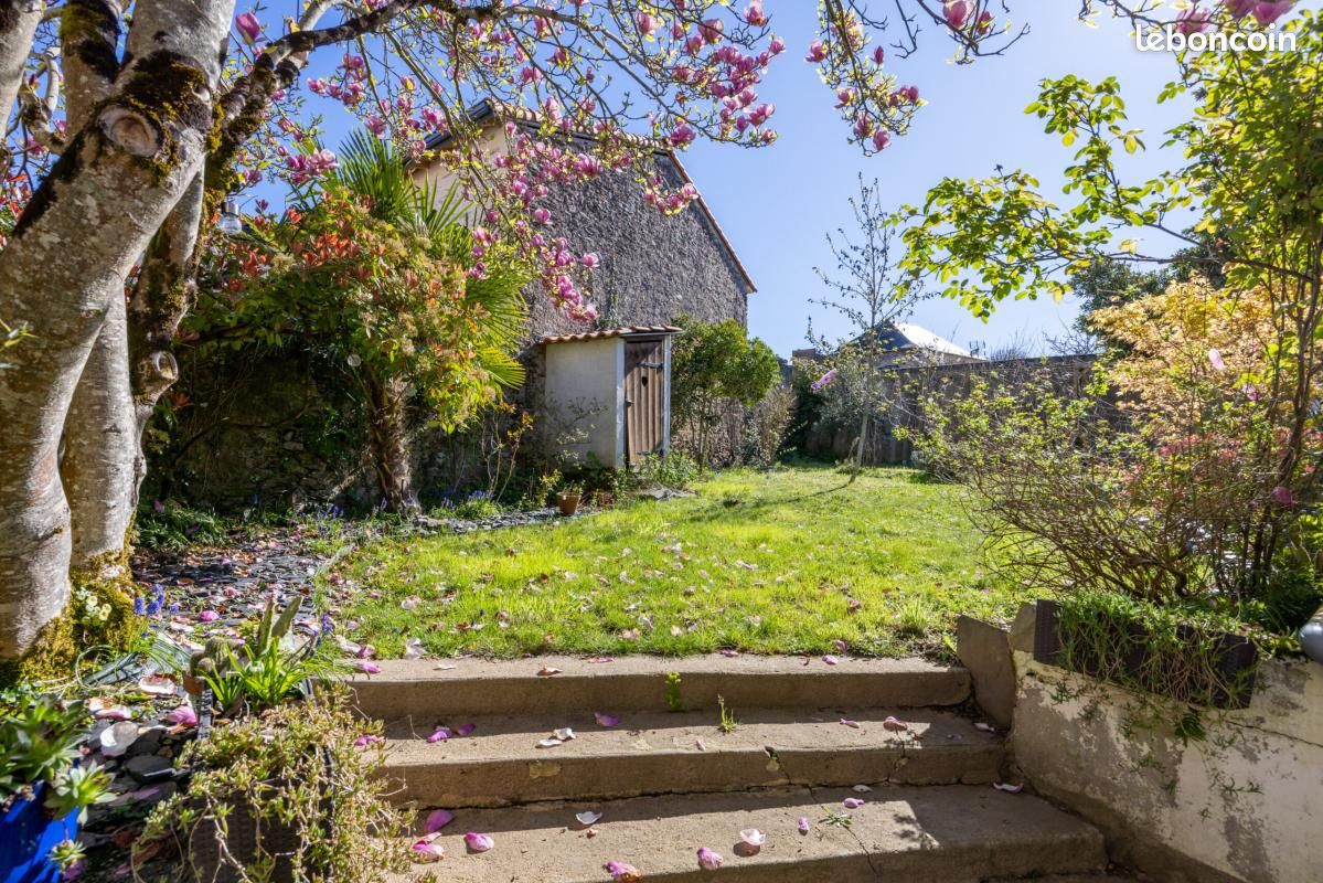 Maison 4 pièces 100 m² · à Basse-Goulaine · 100 m² · 349 700 €