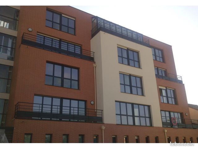 Appartement a louer  - 3 pièce(s) - 77 m2 - Surfyn