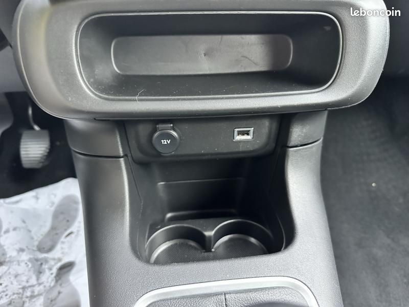 Citroen C3 1.2 PureTech 83ch S&S C-Series 123g (image 23)