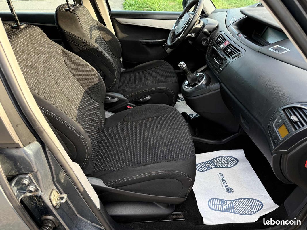 Citroën C4 Picasso 1.6 HDi 110ch Pack Dynamique - Clim - Régulateur - Révisée & Garantie 6 mois (image 13)
