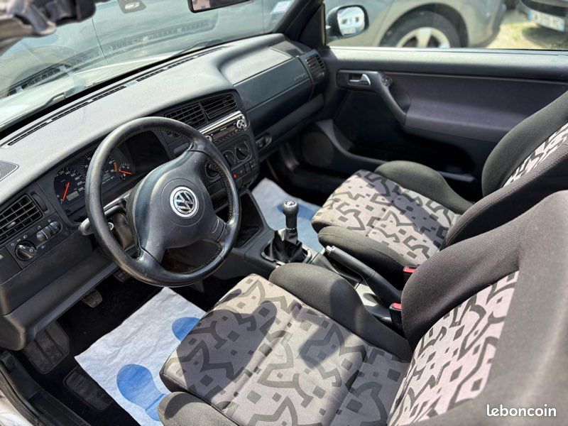 VOLKSWAGEN GOLF IV Cabriolet Karmann 1.6 i 100cv 2 Portes Pneus/Cardan et Révision Neuve « GARANTIE 3 MOIS » (image 3)