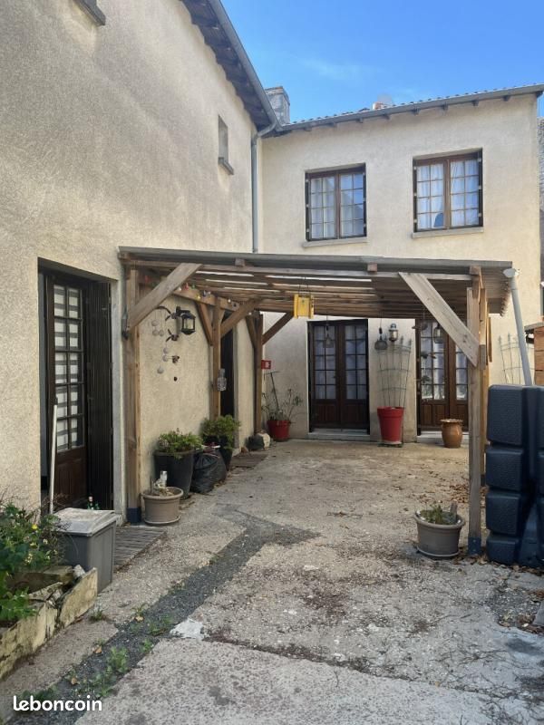 Maison 5 pièces 156 m² · à Loudun · 156 m² · 159 000 €