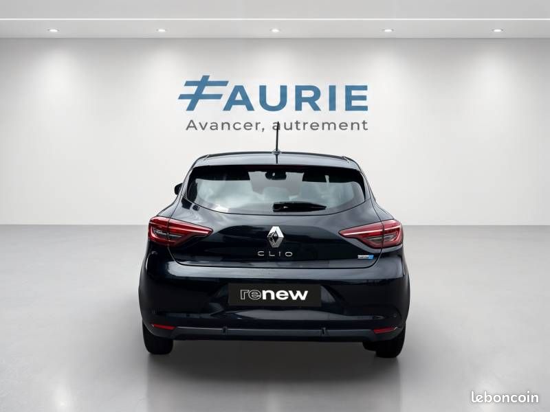 Renault Clio E-Tech 140 Limited (image 6)