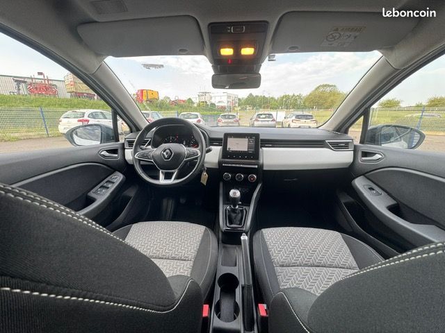 RENAULT Clio 5 Blue dCi 100 Evolution (image 9)