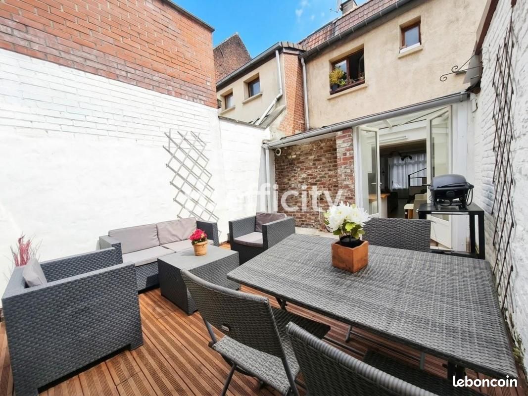 Immeuble 74 m² · à Lille · 74 m² · 289 430 €