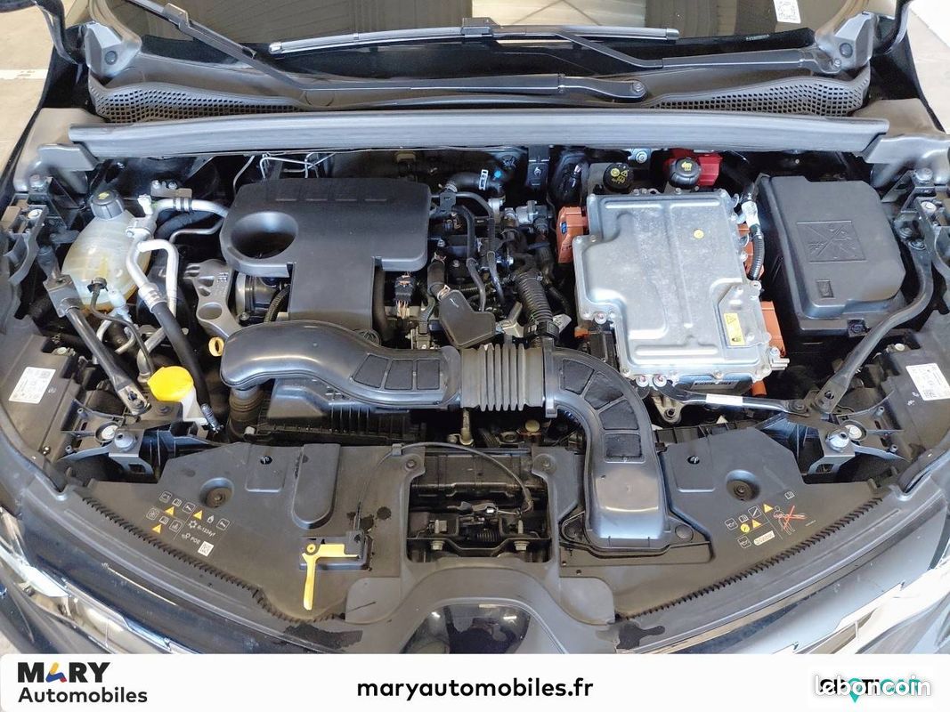 RENAULT Captur E-Tech hybride 145 Techno (image 12)