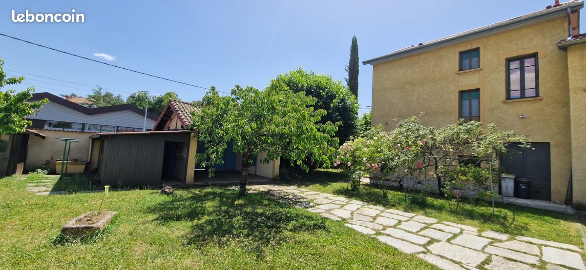 Maison 8 pièces 231 m² · à Montbrison · 231 m² · 345 000 €