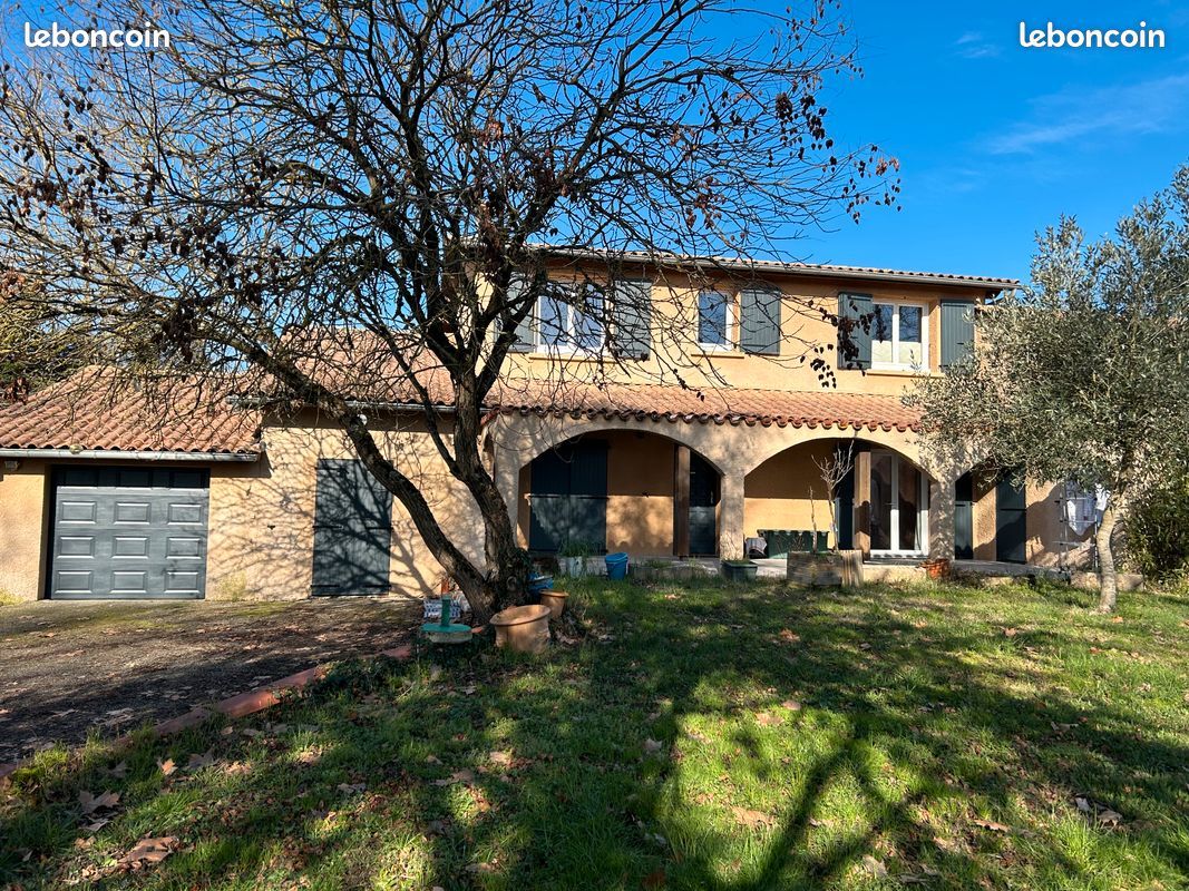 Maison 10 pièces 200 m² · à Labastide-Saint-Pierre · 200 m² · 359 000 €