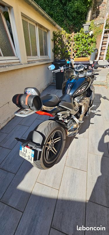 Triumph ROCKET 3 GT 2500 cm3 (image 1)