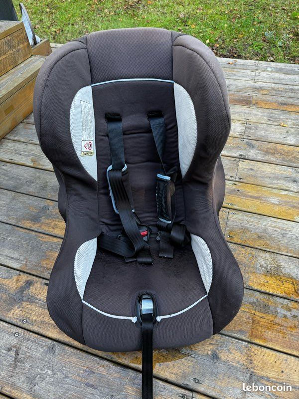 Siège auto bébé bon état (image 2)